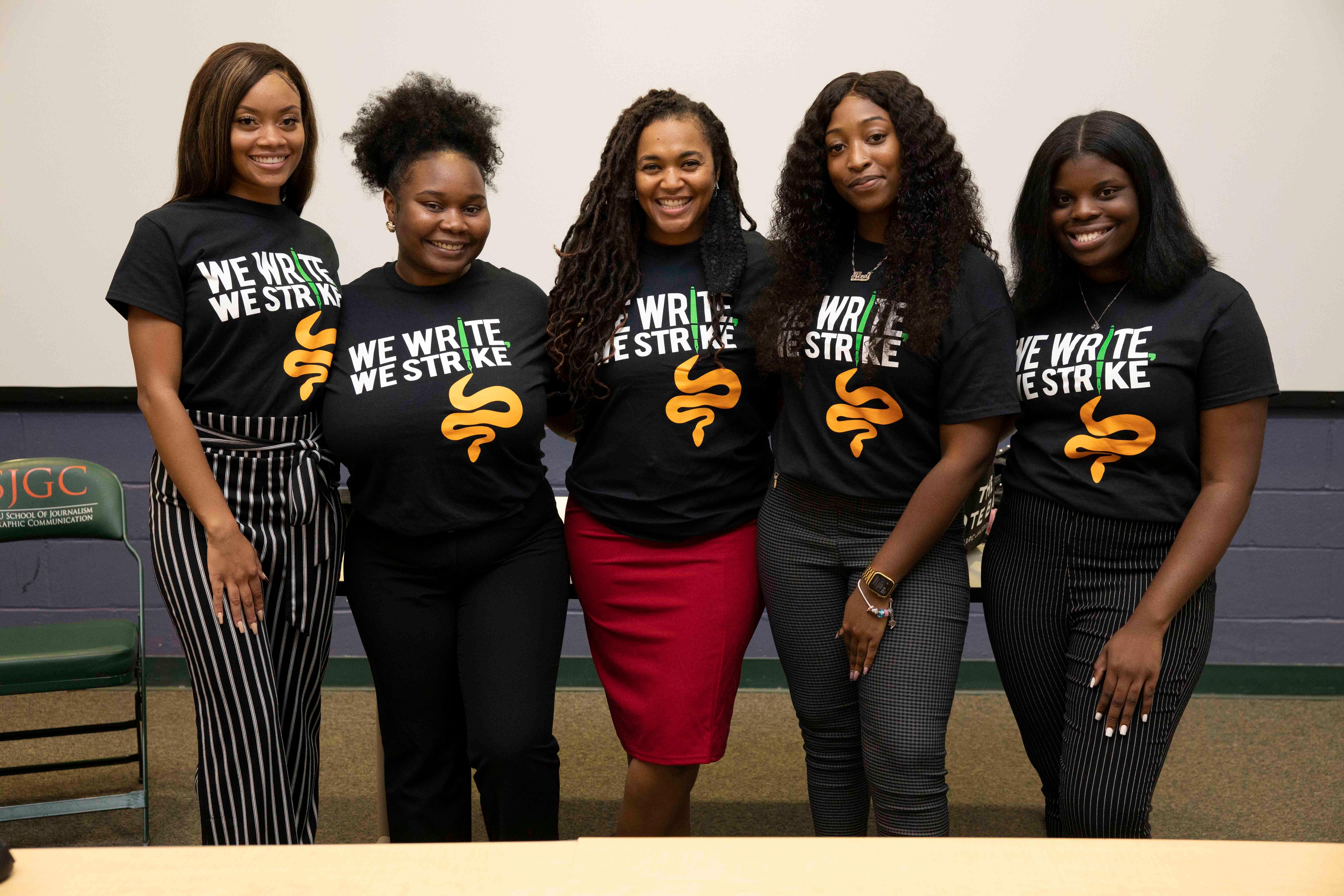 FAMU NABJ students pose with there 2021-2022 advisor Ms. Chandra Lanier.